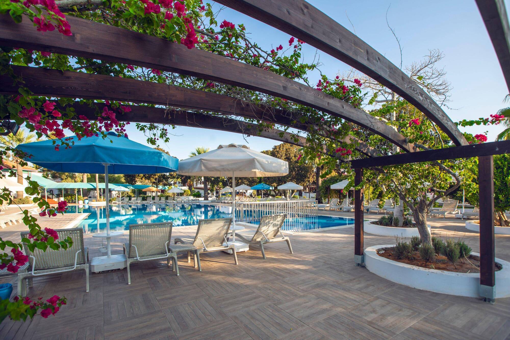 Merit Cyprus Gardens Holiday Фамагуста Экстерьер фото