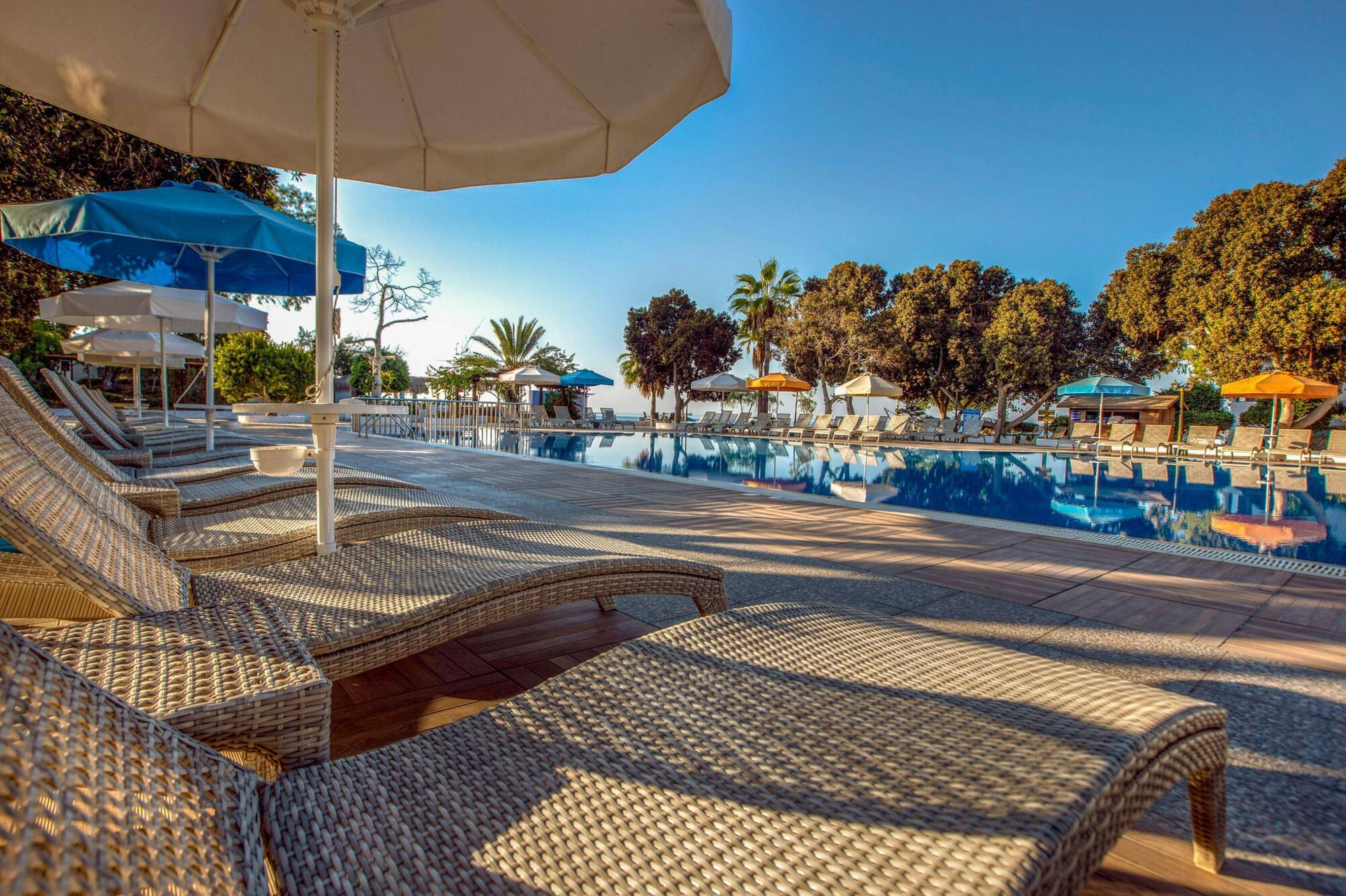 Merit Cyprus Gardens Holiday Фамагуста Экстерьер фото